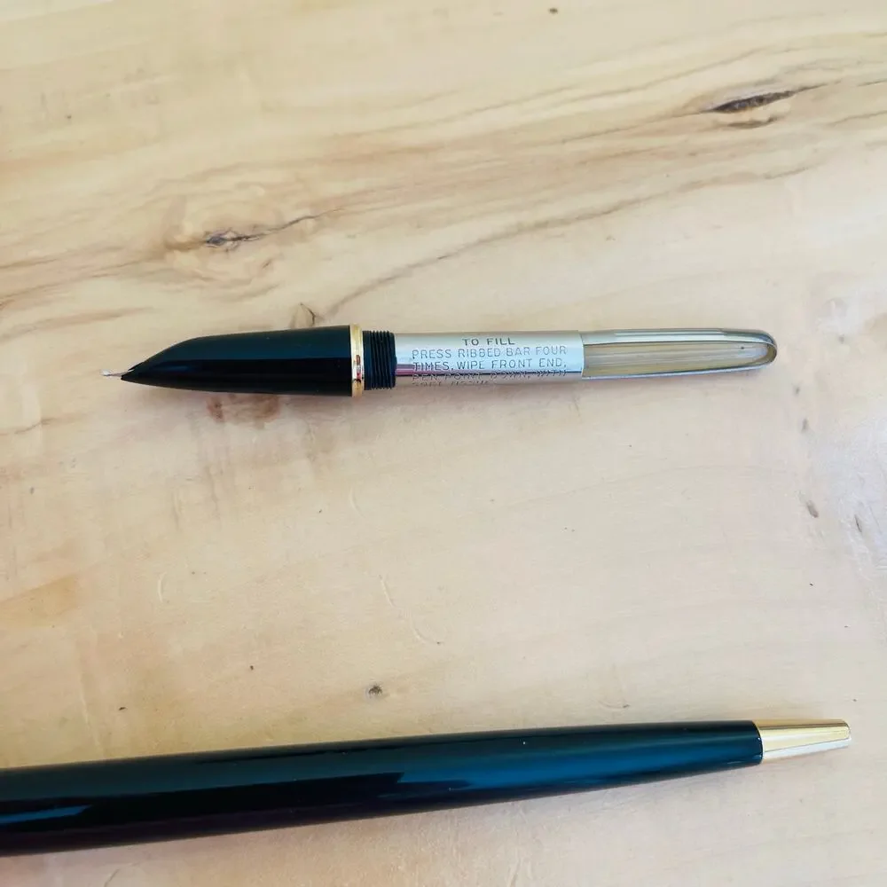 Vtg PARKER 51 Iconic Hooded Fountain Pen Nib Classic Lucite